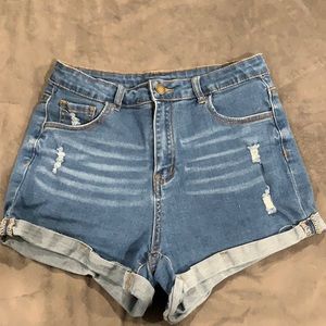 Shein women shorts size Medium